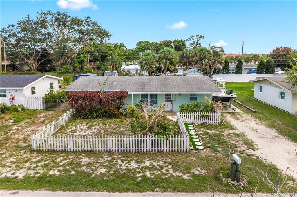 1466 NE Silver Maple Way, Jensen Beach, FL 34957 Photo