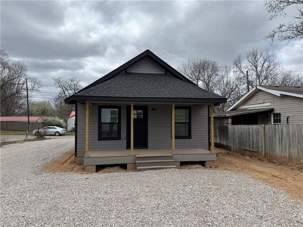 311 Douglas Street, Berryville, AR 72616
