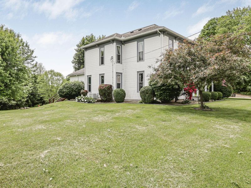 117 E Columbus Street , Thornville, OH 43076 Photo 4