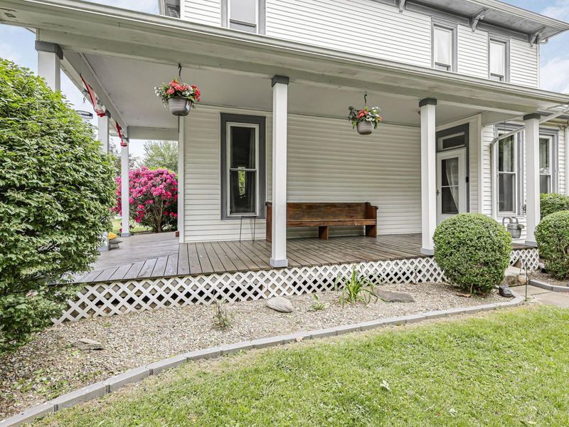 117 E Columbus Street , Thornville, OH 43076 Photo 8