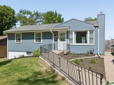 3310 S 82 Street , Omaha, NE 68124