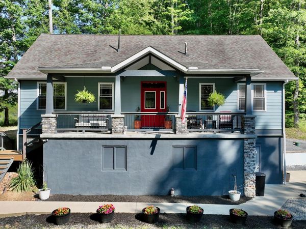 1694 Morris Branch Road, Dawson, WV 25976
