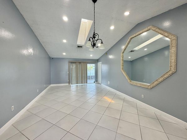 5072 Arbor Glen Circle, Lake Worth, FL 33463