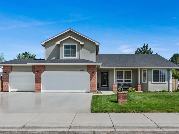 1986 E Griffon St, Meridian, ID 83642