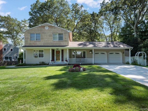 4 Superior Street , Miller Place, NY 11764
