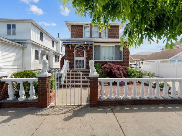 15843 101st Street , Howard Beach, NY 11414