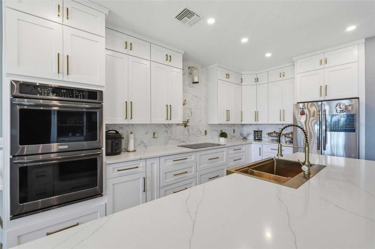 8809 49th Avenue E, Palmetto, FL 34221 Photo