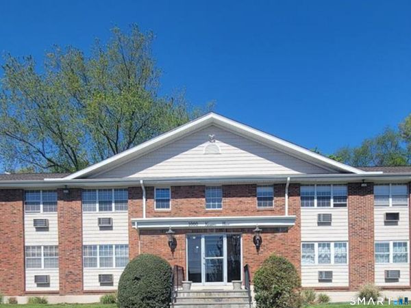 1000 Knapps , Unit 14, Fairfield, CT 06825