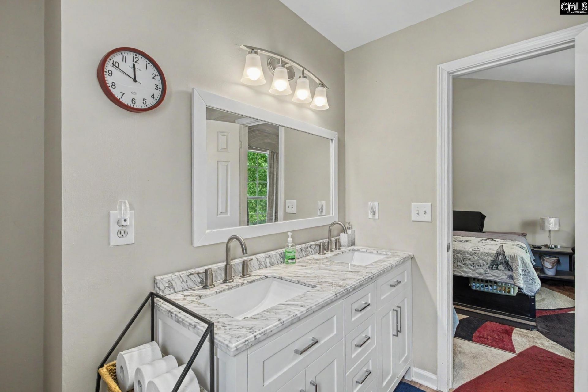18 Gowham Court  Photo 16