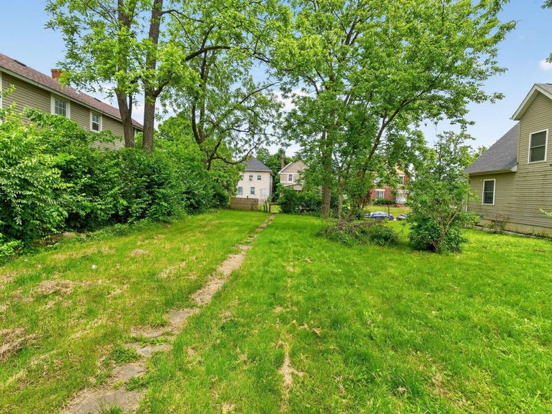 373 Wrexham Avenue , Columbus, OH 43223 Photo 2