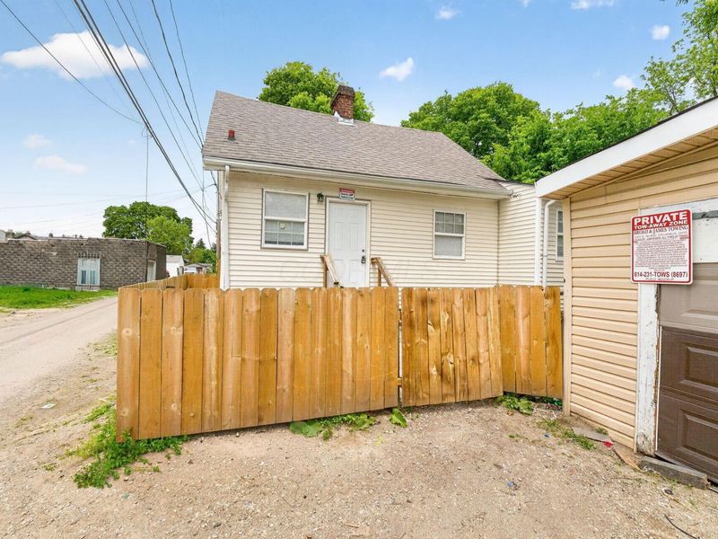 373 Wrexham Avenue , Columbus, OH 43223 Photo 2