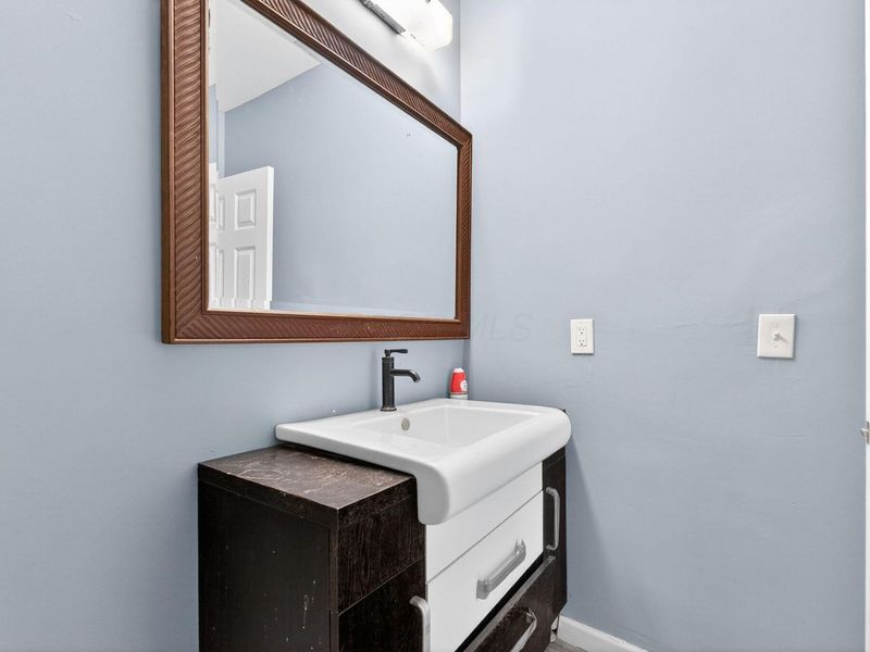 373 Wrexham Avenue , Columbus, OH 43223 Photo 20