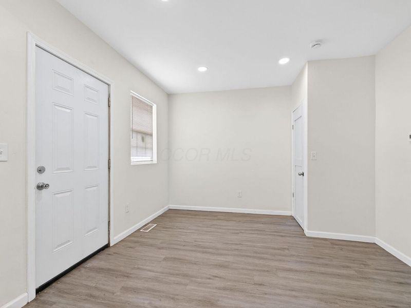 373 Wrexham Avenue , Columbus, OH 43223 Photo 9