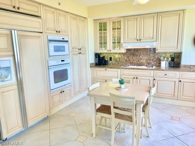6597 Nicholas Blvd, Unit 1101, Naples, FL 34108 Photo