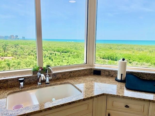 6597 Nicholas Blvd, Unit 1101, Naples, FL 34108 Photo