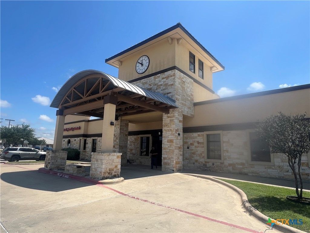 3202 S W S Young Drive, Unit 102, Killeen, TX 76542 Main Photo