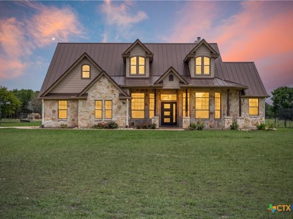 140 N Encino Crossing , Liberty Hill, TX 78642