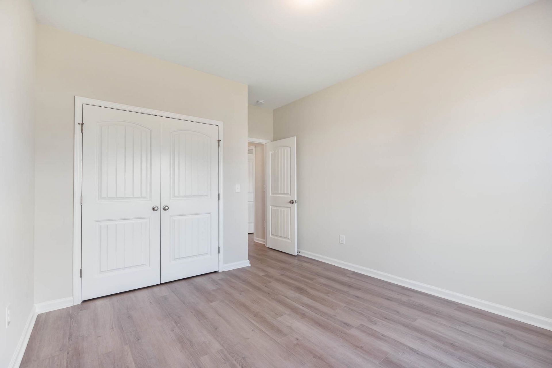 199 Stillbrook Dr.  Photo 16