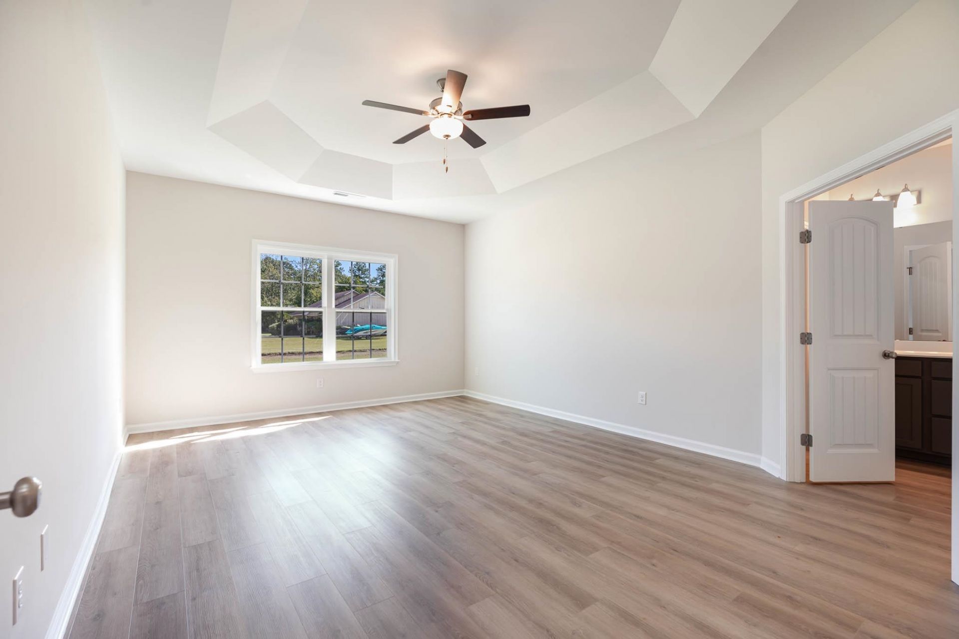 199 Stillbrook Dr.  Photo 18