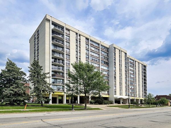 33 N Main Street, Unit 10J, Lombard, IL 60148
