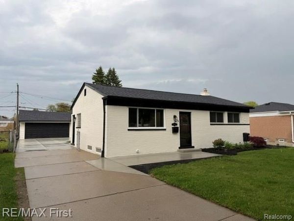 32565 Warner Drive, Warren, MI 48092