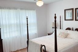 850 Thunderbird Drive photo 4