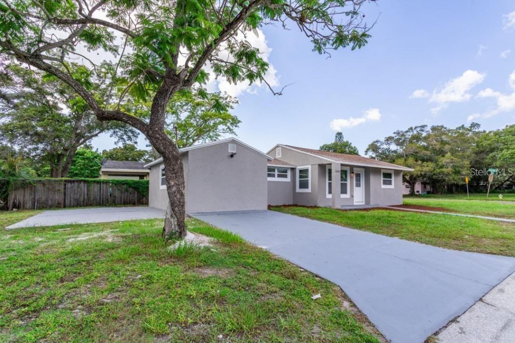2001 45th Street S, Saint Petersburg, FL 33711 Photo