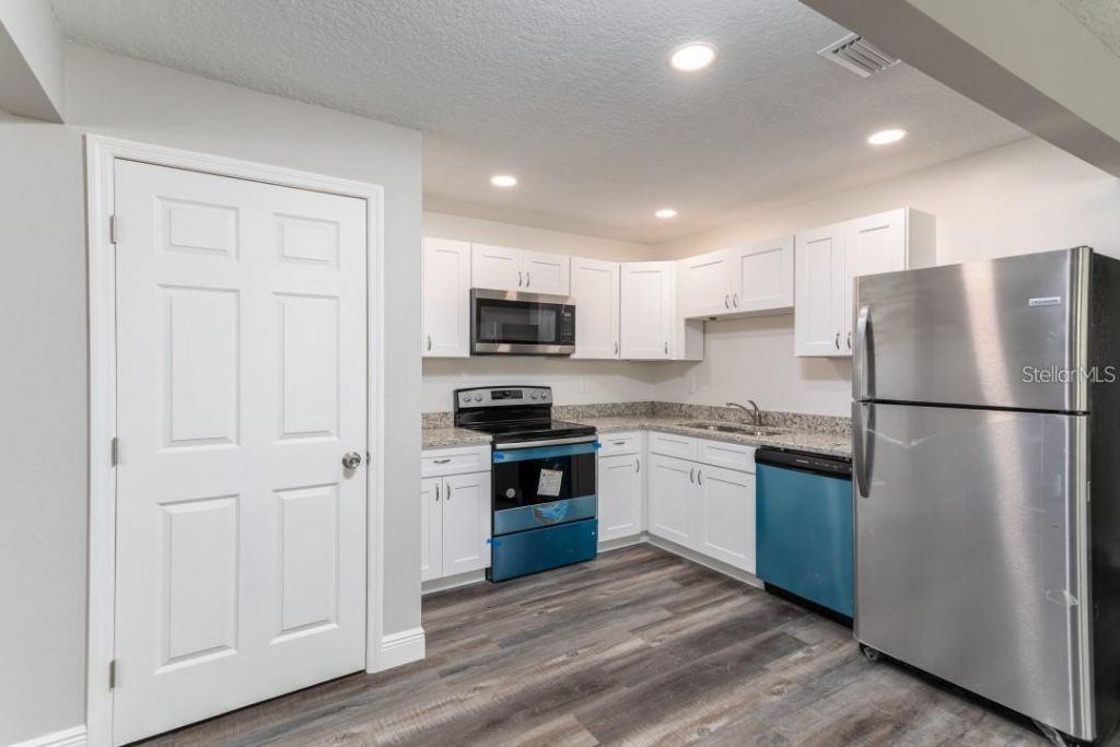 2001 45th Street S, Saint Petersburg, FL 33711 Photo