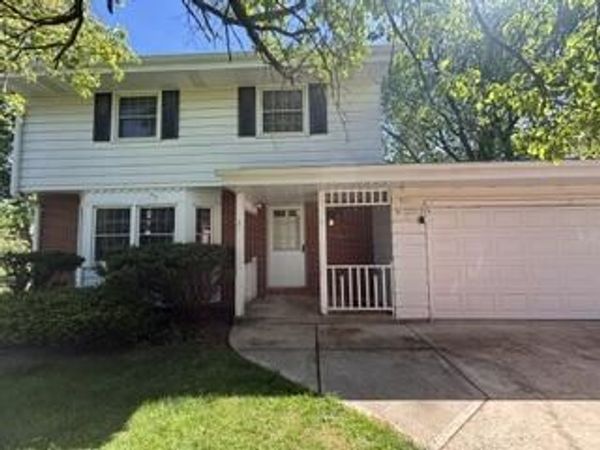 S71W1727 Pleasant View Dr, Muskego, WI 53150