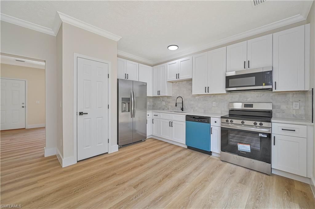 1076/1078 Ainsworth St E, Lehigh Acres, FL 33974 Photo