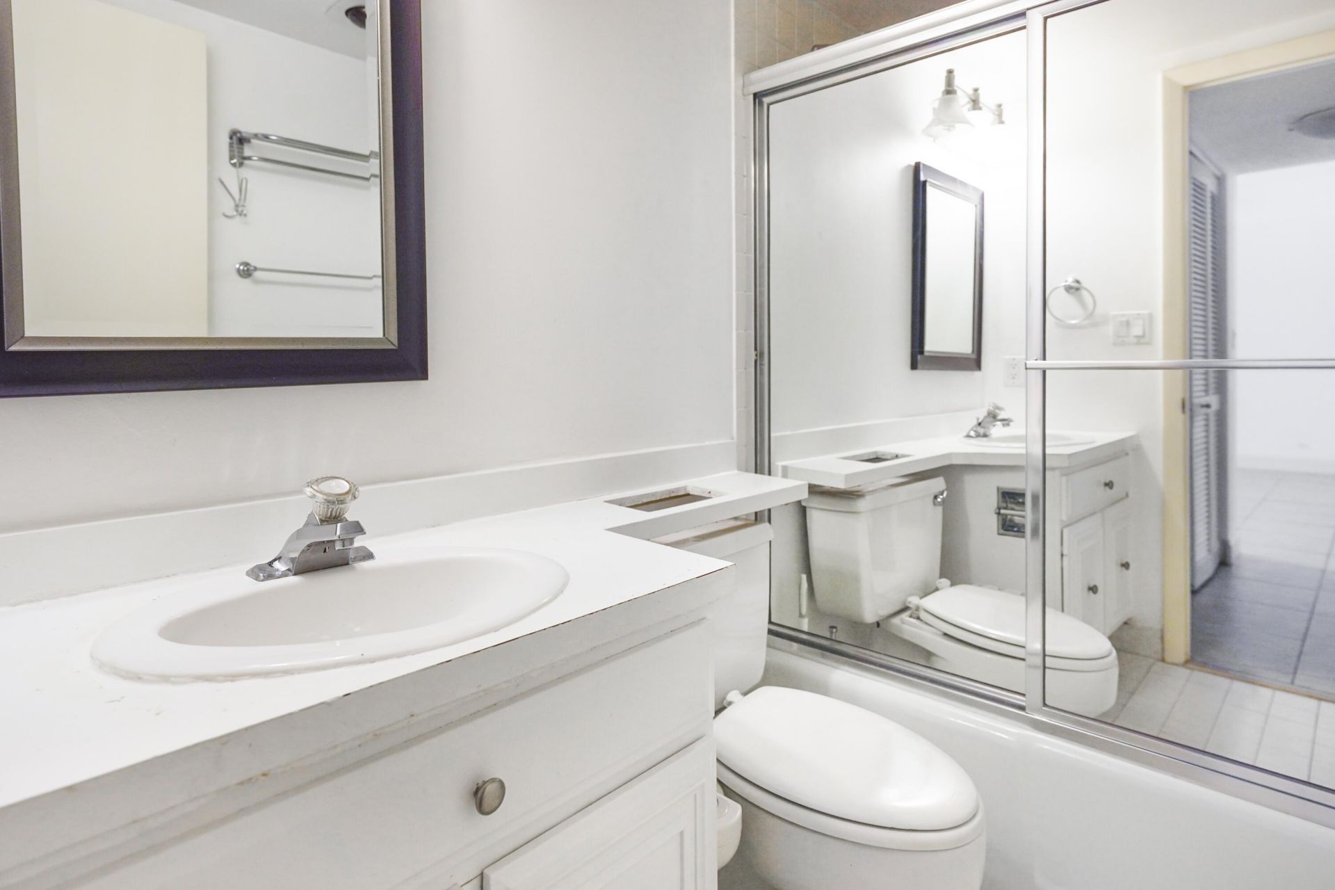 3050 Presidential Way, Unit 205, West Palm Beach, FL 33401 Photo