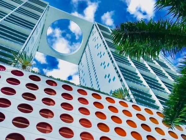 500 Brickell Ave , Unit 2208, Miami, FL 33131