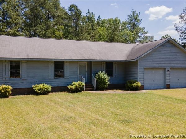 743 Warbler Place, Vass, NC 28394