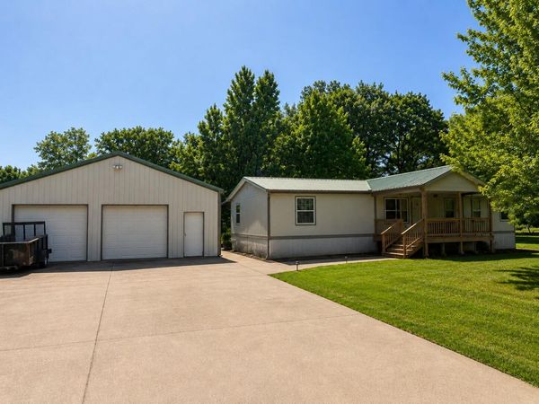 25131 S 604 Road, Grove, OK 74344