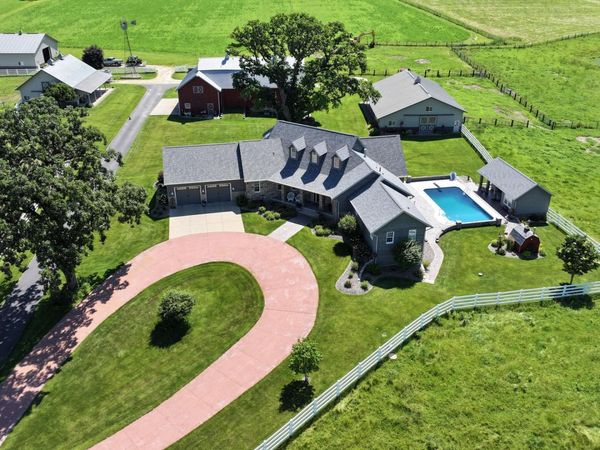 24020 CTY  RD 17, Winona, MN 55987
