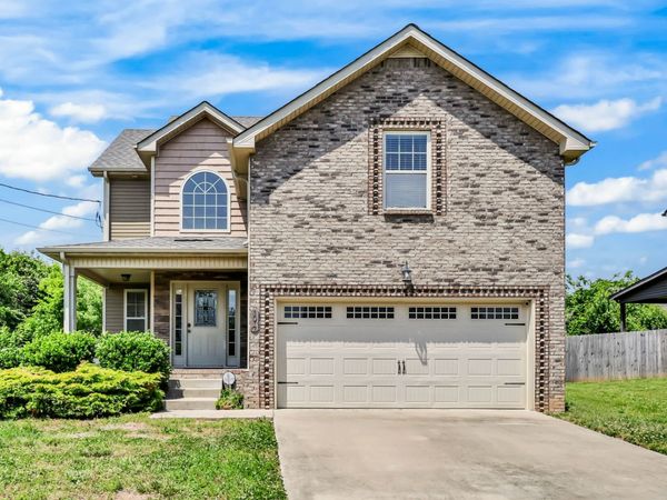 1017 Sunrise Dr , Clarksville, TN 37042