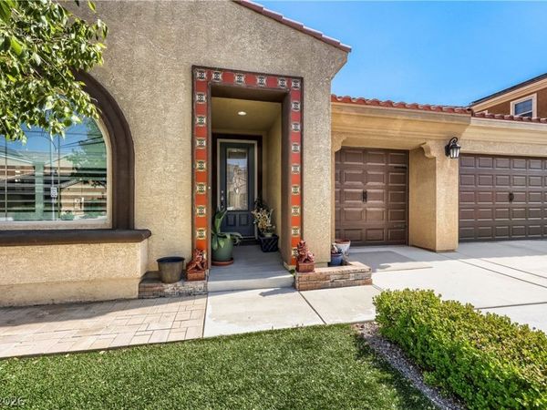 1017 CLAYSTONE RIDGE Avenue, North Las Vegas, NV 89084