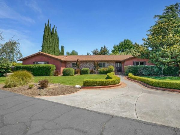 2876 Stirrup Dr , Oakley, CA 94561