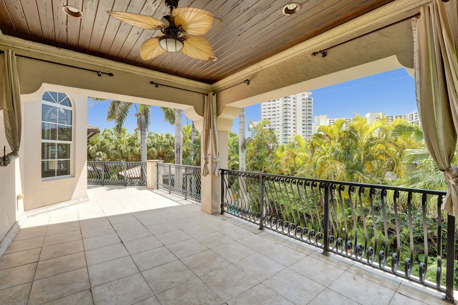 1212 E Lake Drive, Fort Lauderdale, FL 33316 Photo