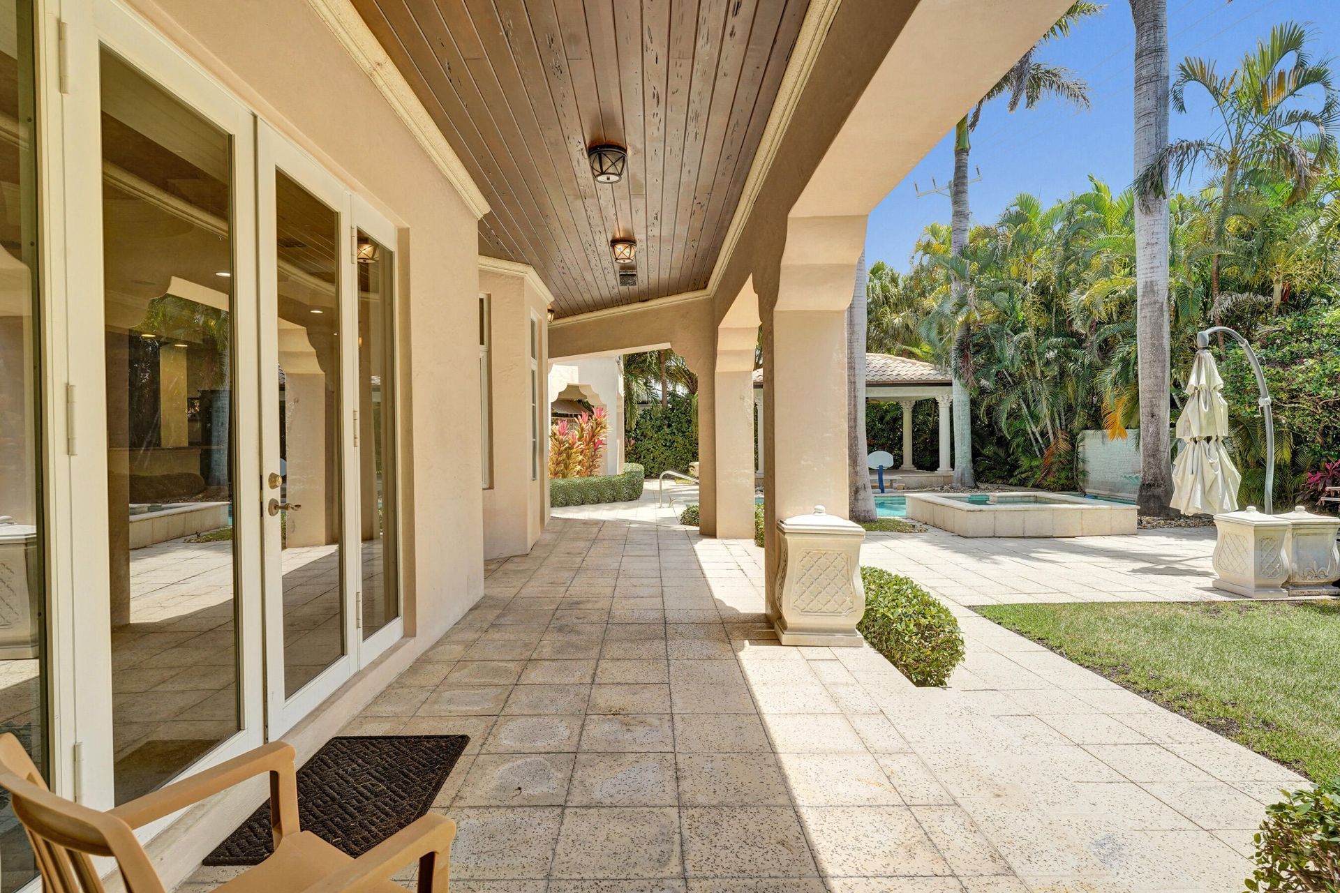 1212 E Lake Drive, Fort Lauderdale, FL 33316 Photo