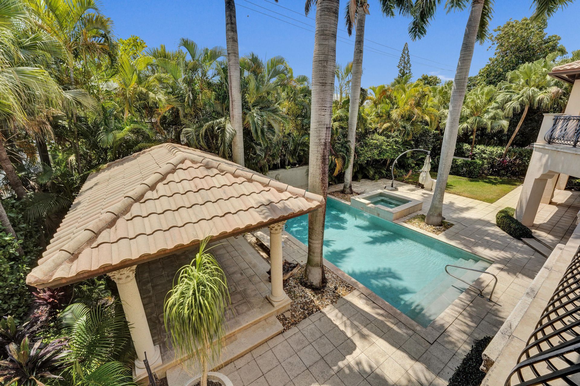 1212 E Lake Drive, Fort Lauderdale, FL 33316 Photo