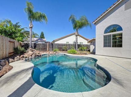 1956 Saint Patrick Way, Roseville, CA 95747 Photo