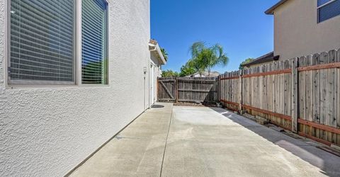 1956 Saint Patrick Way, Roseville, CA 95747 Photo