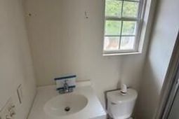260 Koger Drive photo 4