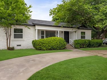 1802 Ederville Road S, Fort Worth, TX 76103