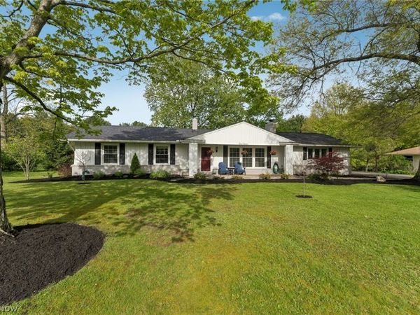 111 Leaview Lane , Chagrin Falls, OH 44022