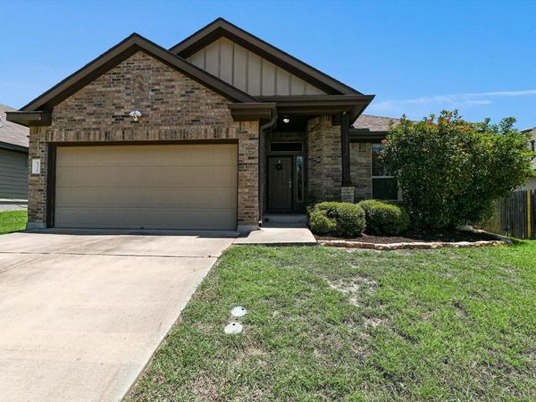 536 Dragon Ridge RD , Buda, TX 78610
