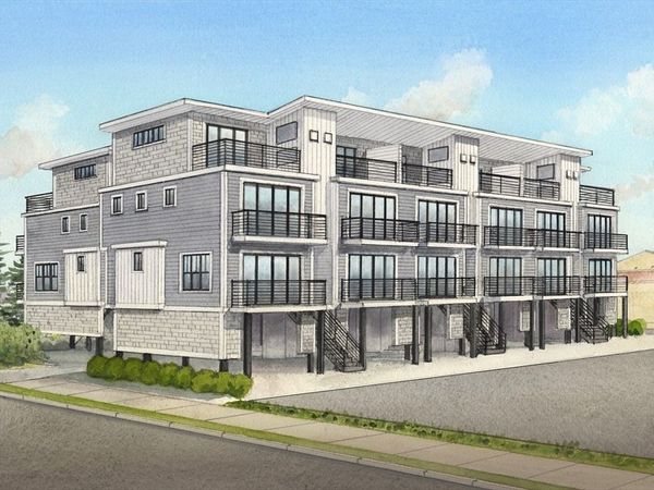 16 N End Blvd, Unit 2, Salisbury, MA 01952