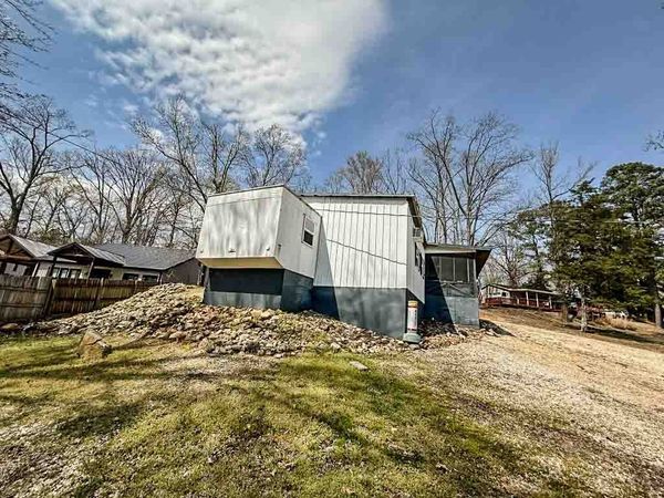 375 Belview Rd , Springville, TN 38256