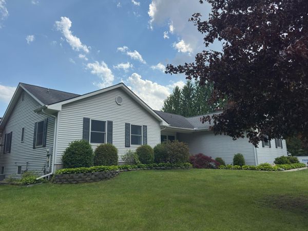 9868 Willow Road, Willis, MI 48191